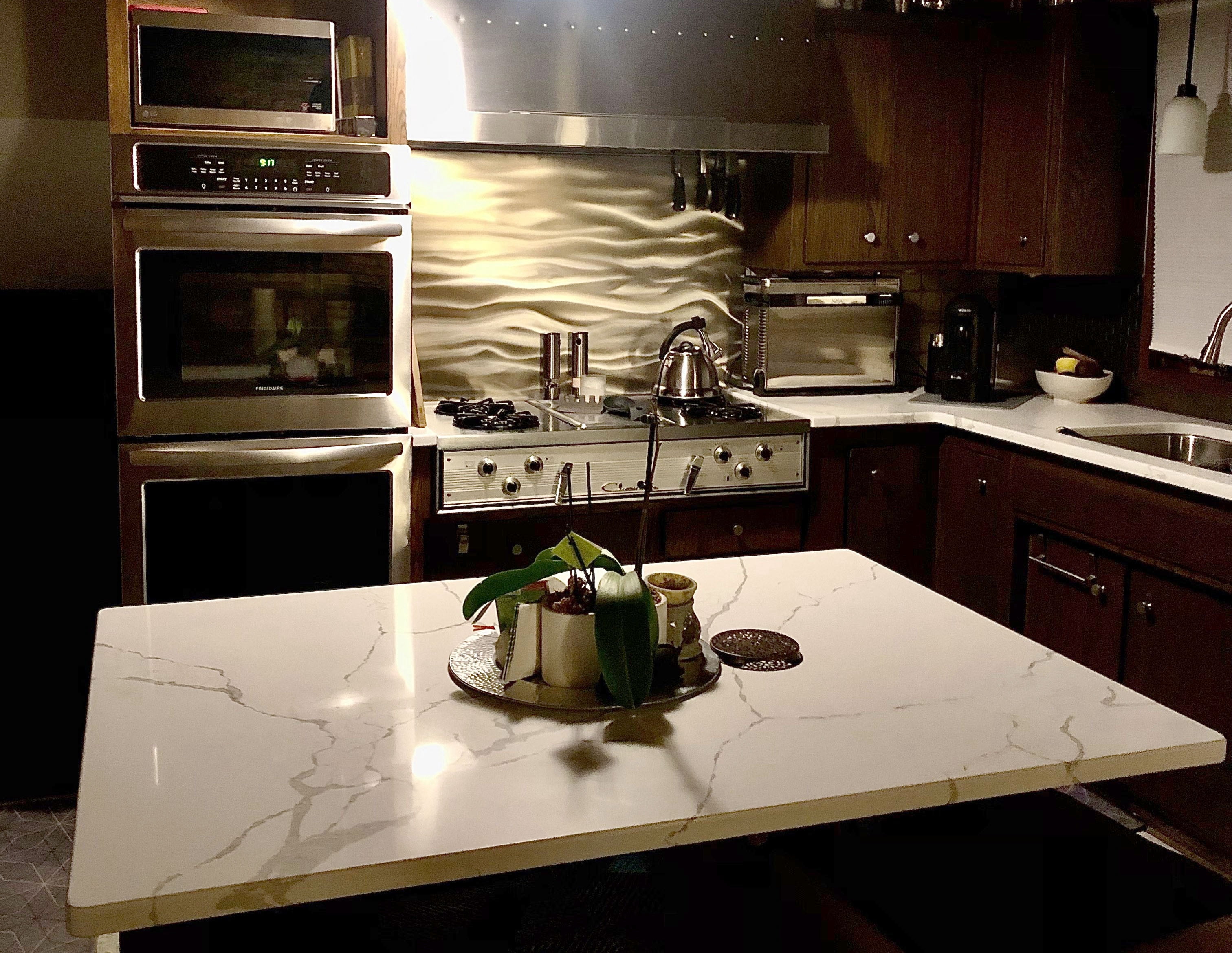 Currents Decorative Stainless Steel Kitchen Backsplash 30" x 48"