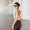 thumbnail image 2 of Bolso bandolera LEDERBUCK Olga Large de piel suave marrón, 2 of 9