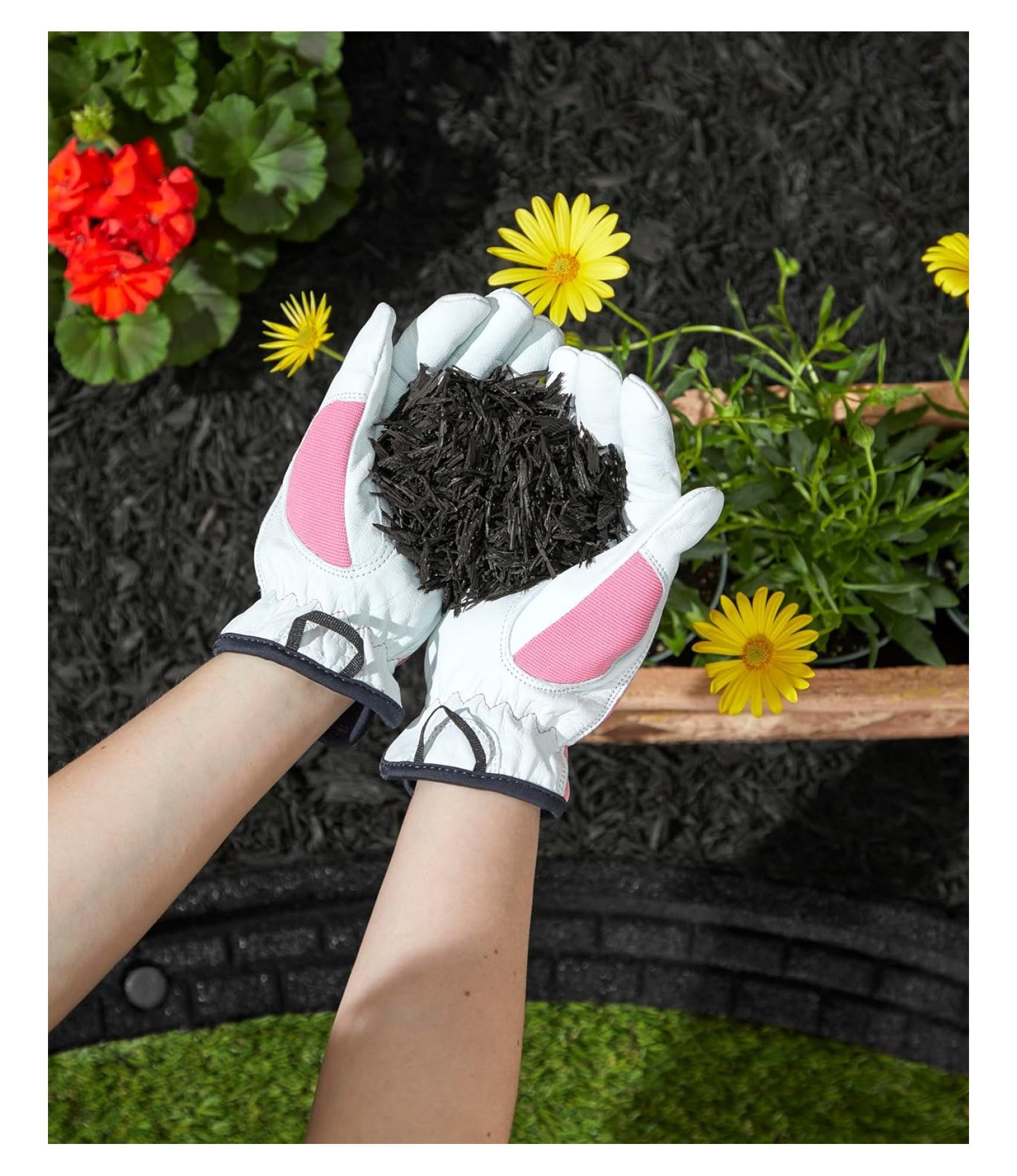 Premium Shredded Rubber Mulch for Gardens, Lawns, and Landscaping | Long Lasting Color | Looks Like Natural Wood Mulch (0.8 Cu. Ft. - 16 LBS, Black)