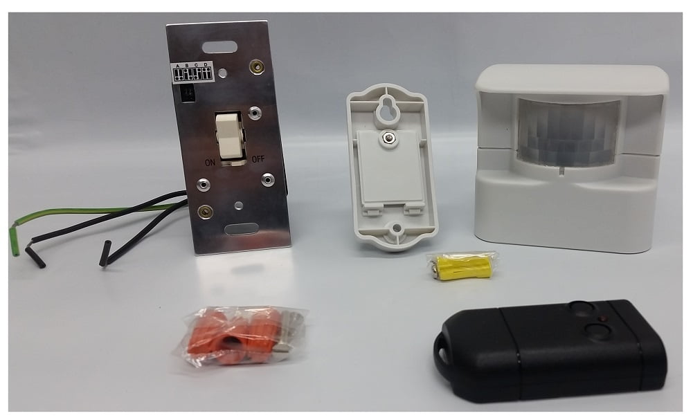 Carlton Automatic Lighting Motion-Activated Wall Switch with Remote HS3655