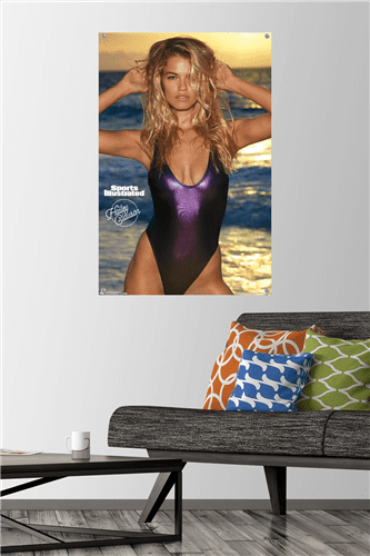 Sports Illustrated: Swimsuit Edition - Hailey Clauson 18 Wall Poster with Push Pins, 22.375" x 34"
