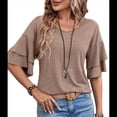 thumbnail image 1 of Camiseta de Corta con Volantes para Mujer, Cuello en V, Acampanada de Doble Capa Camello XXL, 1 of 9