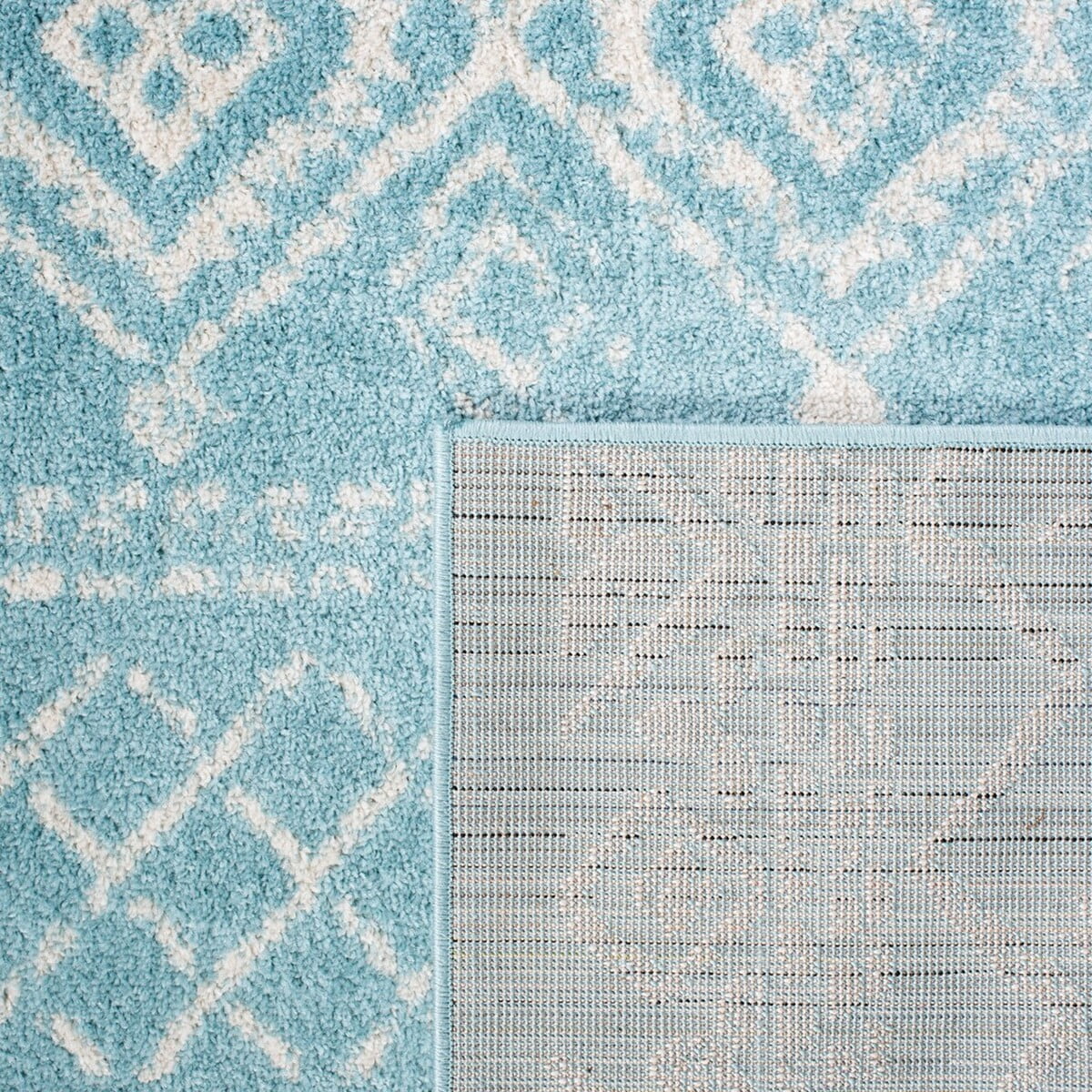 SAFAVIEH Tulum Ronald Distressed Area Rug, 4' x 6', Turquoise/Ivory