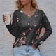 thumbnail image 2 of Camisetas de manga larga para mujer, ropa con estampado de flores a la moda, cuello en V, Tops holgados informales para mujer 2022, 2 of 4