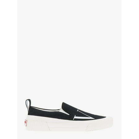 

MAN Canvas sneakers with maxi logo on the front