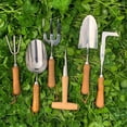 thumbnail image 1 of Juego de herramientas de jardín, juego de 6 piezas de herramientas de jardín resistentes con mangos de madera de acero inoxidable, un regalo de jardinería para mujeres y hombres, 1 of 5