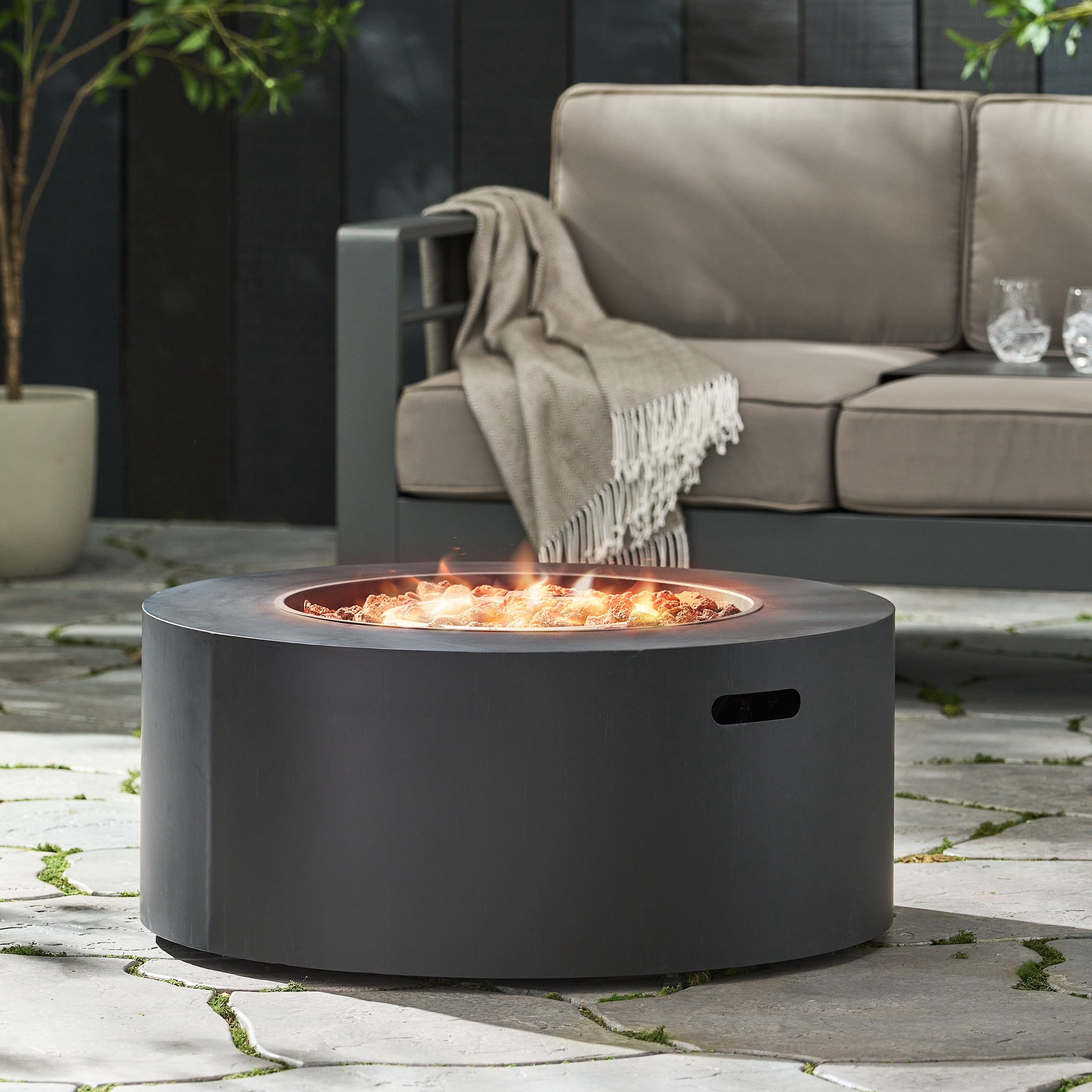 Mintazer 32" Round Propane Gas Fire Pit Table, 40000 BTU Iron Fire Pit with Lava Rocks for Patio Backyard, Black (Tank Cover not Included)