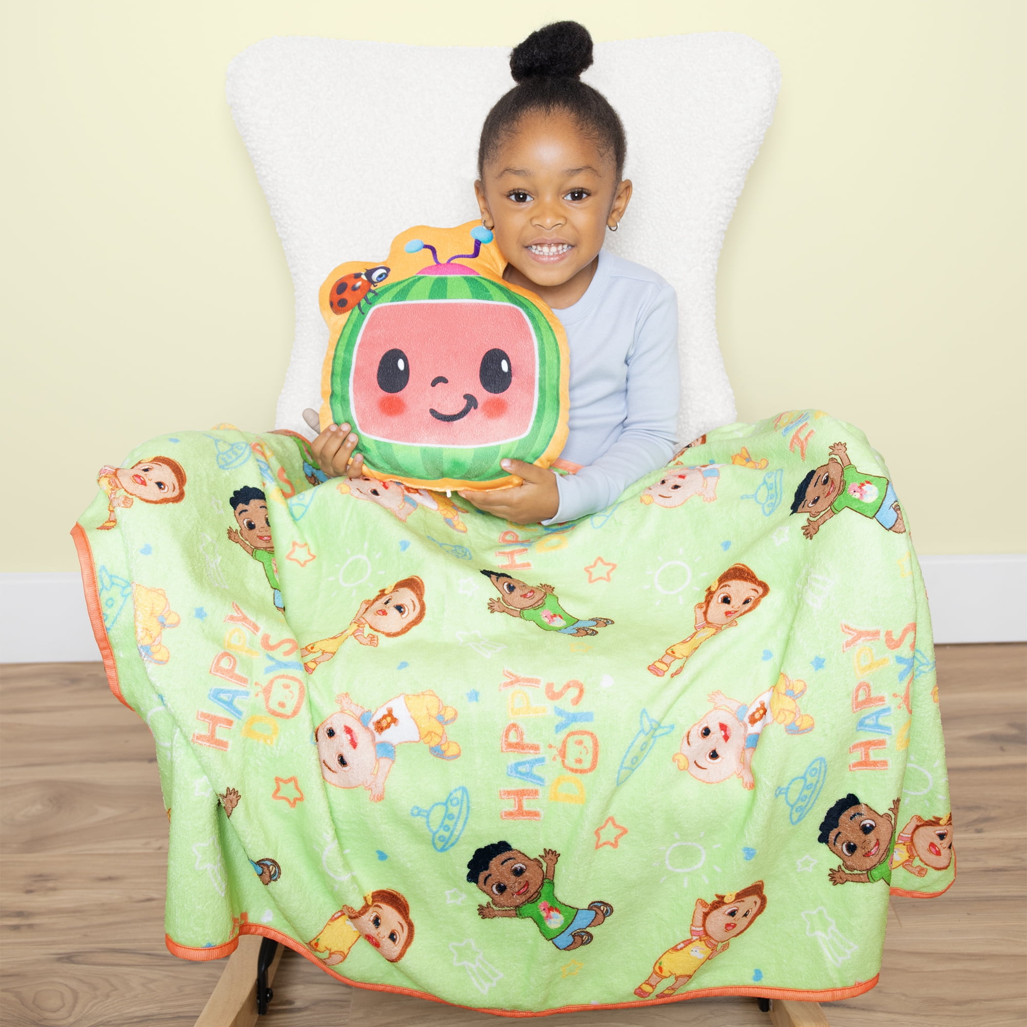 CoComelon Pillow Pal Blanket Set