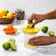 thumbnail image 4 of Exprimidor de cítricos 2 en 1 OXO Good Grips, 4 of 7