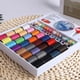 thumbnail image 2 of Juego de hilo de coser 64 colores DIY cuerda de tejer hilo de artesanía tejido Kit de herramientas de costura caja de agujas Color al azar Eigraketly JJ2477-00, 2 of 6
