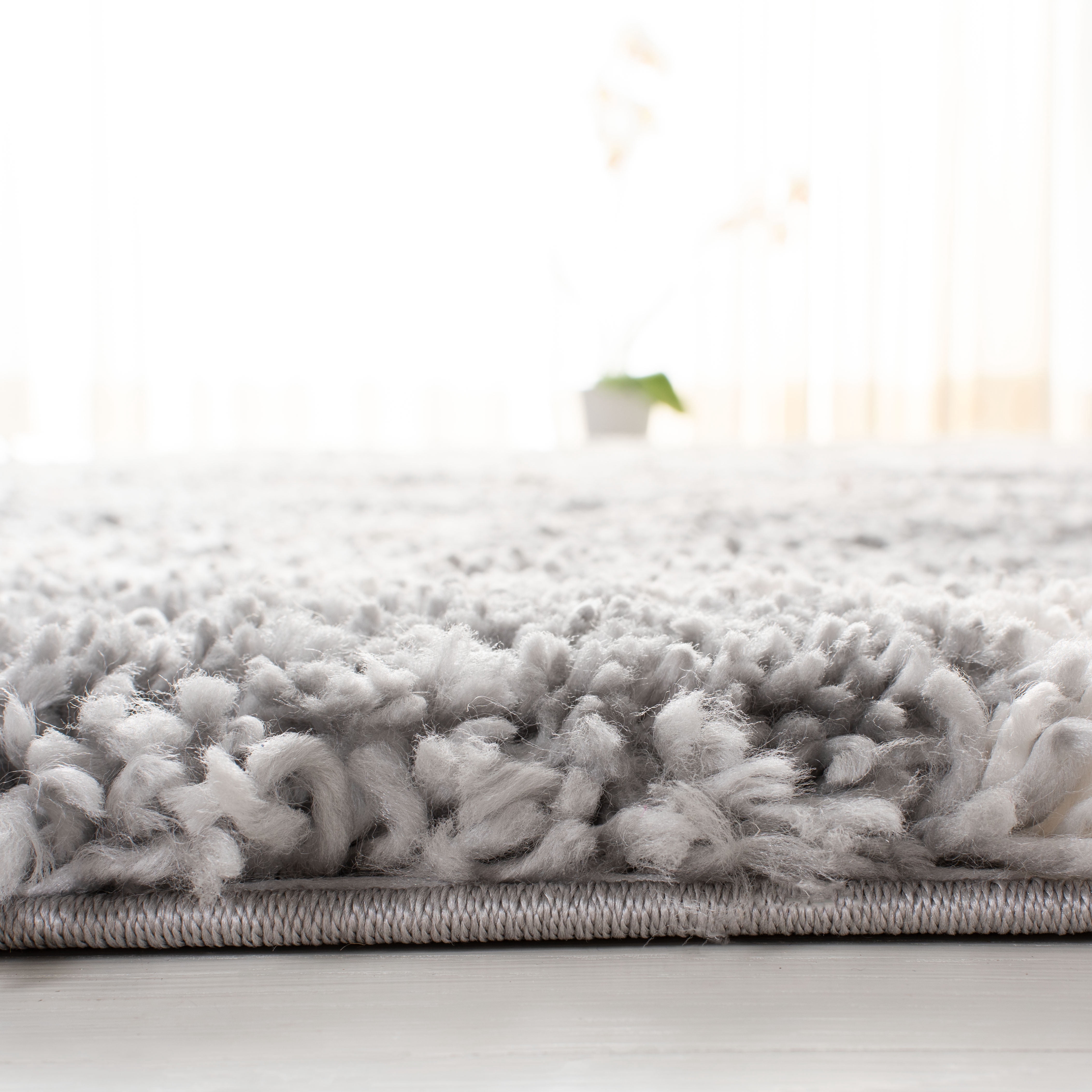 SAFAVIEH Fontana Hilda Geometric Plush Shag Area Rug, Grey/Cream, 6'7" x 6'7" Square