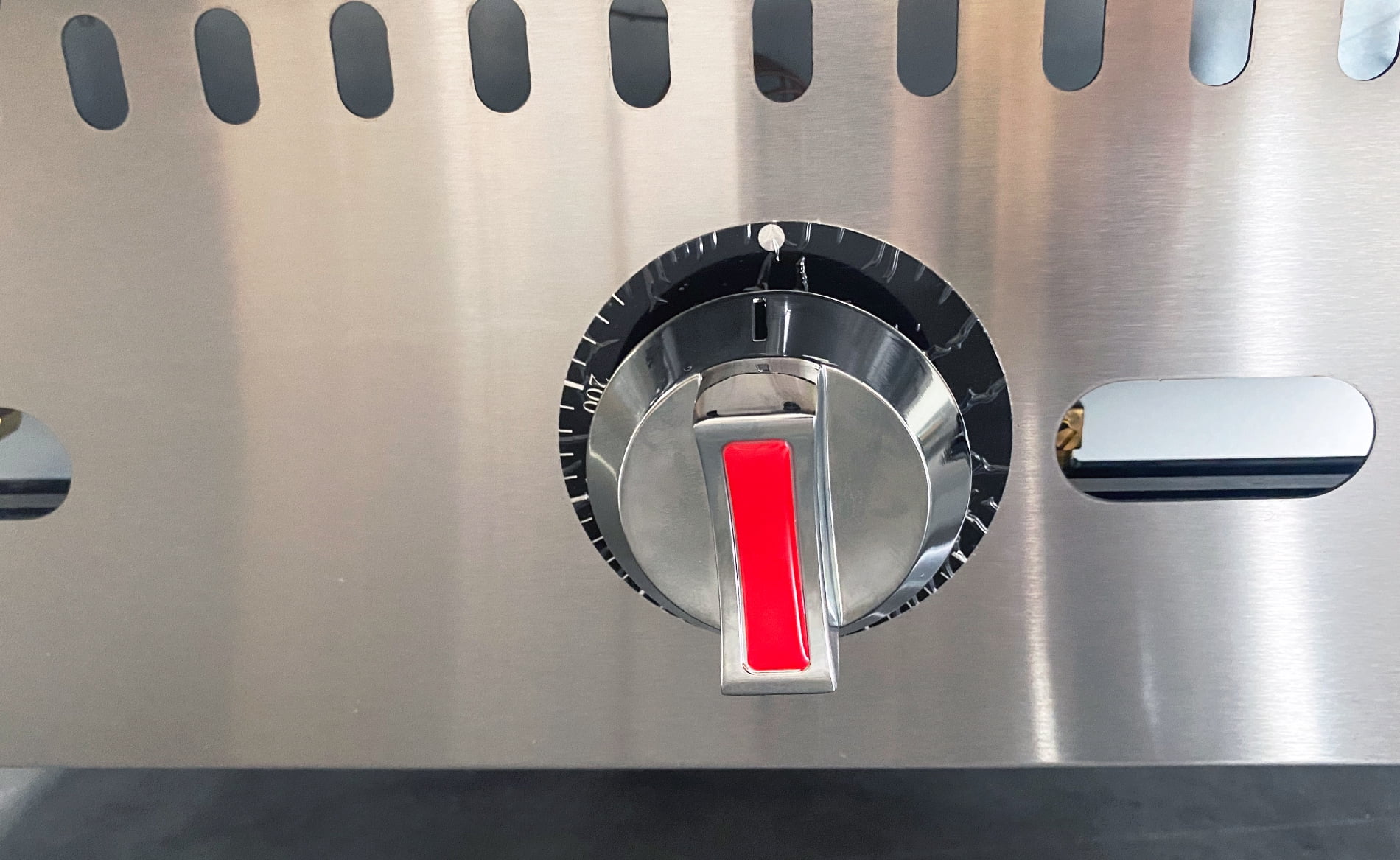 48" NSF Thermostat Gas Griddle  | 120,000 BTU Heavy-Duty Commercial Flat Top Grill