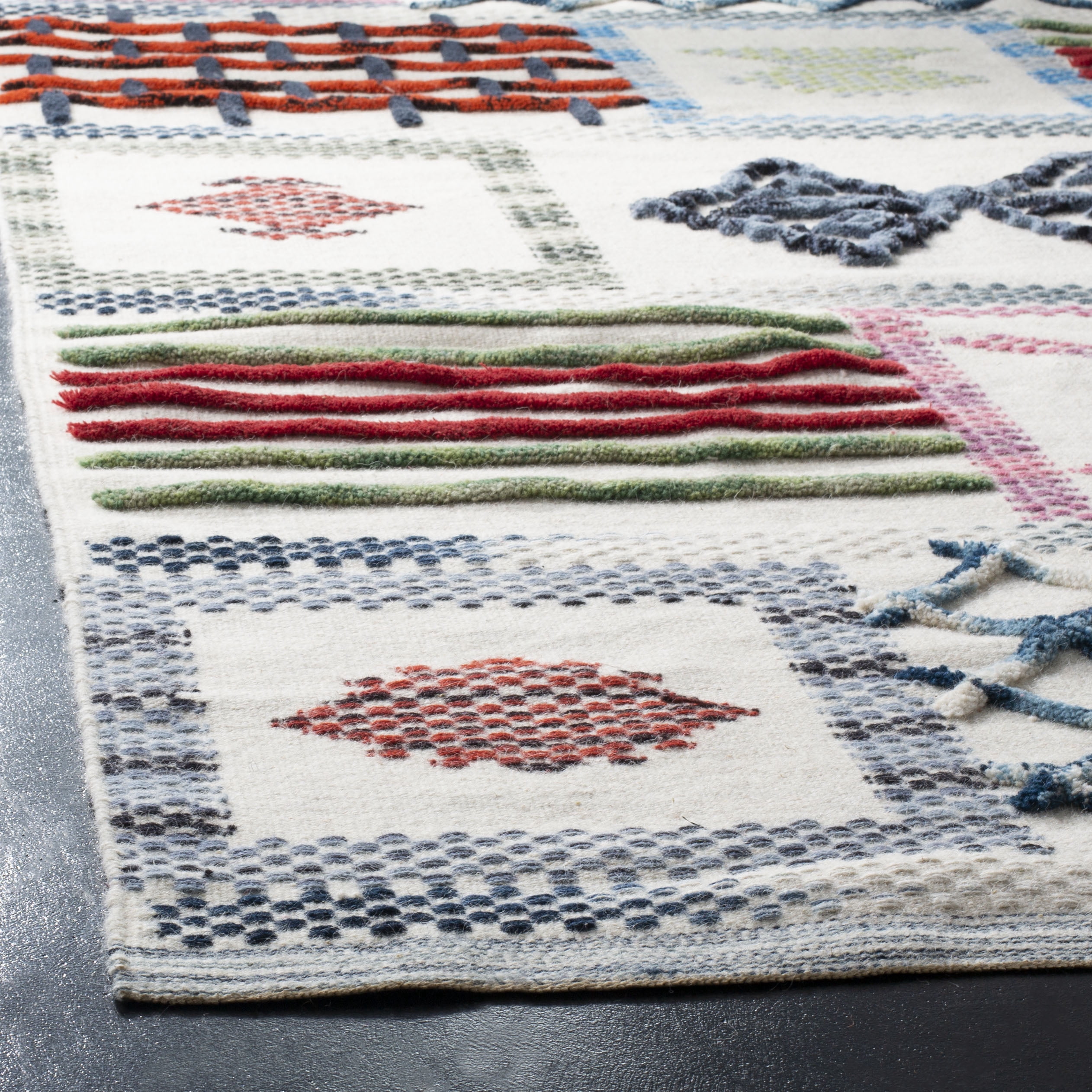 SAFAVIEH Kenya Gabriel Abstract Area Rug, Ivory/Multi, 8' x 10'