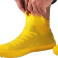 thumbnail image 4 of Cubrezapatos de látex azul, talla M, antideslizantes y resistentes para adultos y niños, ideales para días lluviosos y actividades al aire libre., 4 of 7