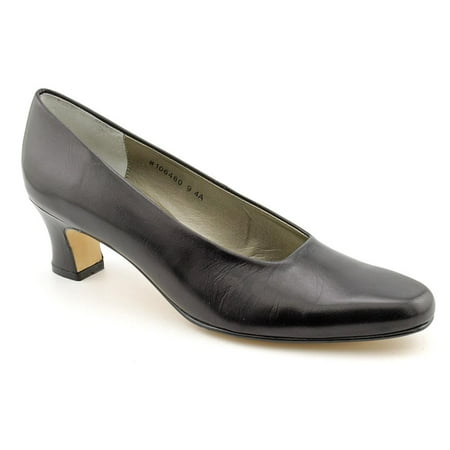 Ros Hommerson Vicki Round Toe Patent Leather Heels