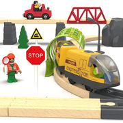 HYPERLIVING Motorised Wooden Rail Train, Remote Control Train with Magnetic Connection, Battery Operated Locomotive Trains for Toddlers, Compatible with Thomas, Brio, Chuggington