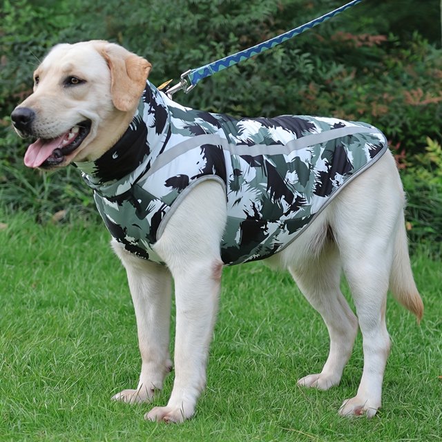 SUTENGDA Reflective Windproof Dog Jacket with Leash Attachment - Warm Durable Pet Coat for Training & Outdoor Activities Easy-On Zip Design Waterproof Ideal for All Breeds