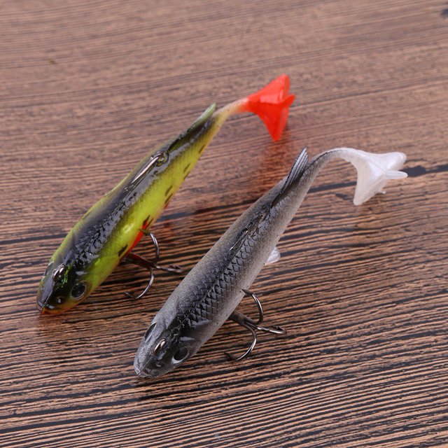 Señuelos de pesca realistas de 8 cm, cebos blandos, aparejos con anzuelo incisivo, negro + blanco