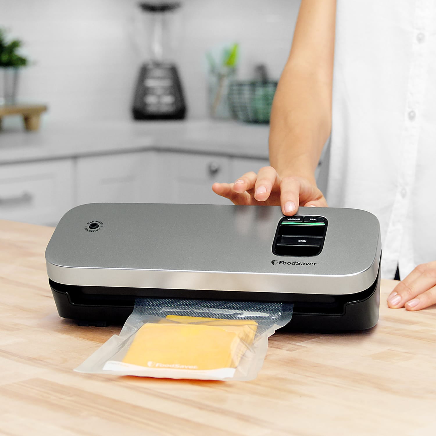【新品】Food Saver Amazon.com: FoodSaver Vacuum Sealer Machine with 4 Settings