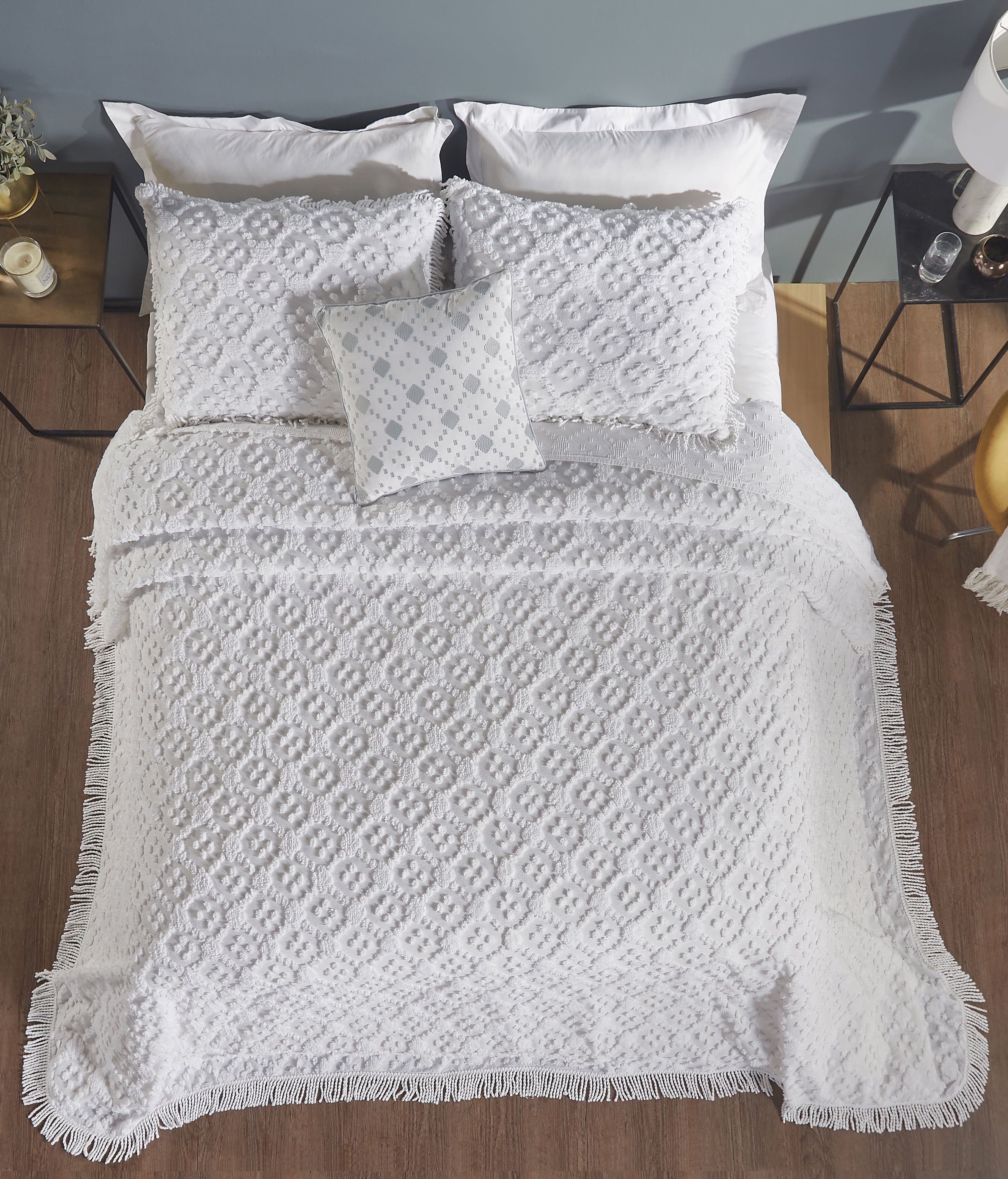 Better Trends 4 Piece Chenille Bedspread Set for Queen Bedspread 100% Cotton Lightweight Bedspread for All Season Charleston Collection (White)