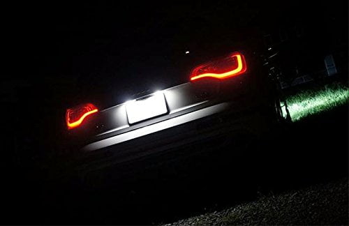 audi q7 number plate light