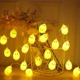 thumbnail image 4 of Guirnalda de luces con forma de pollo adorable, 10 LED que funcionan con pilas, 1,5 m, para el hogar, fiestas, cumpleaños, acampadas y habitaciones de niños, con abalorios de Pascua, 4 of 7