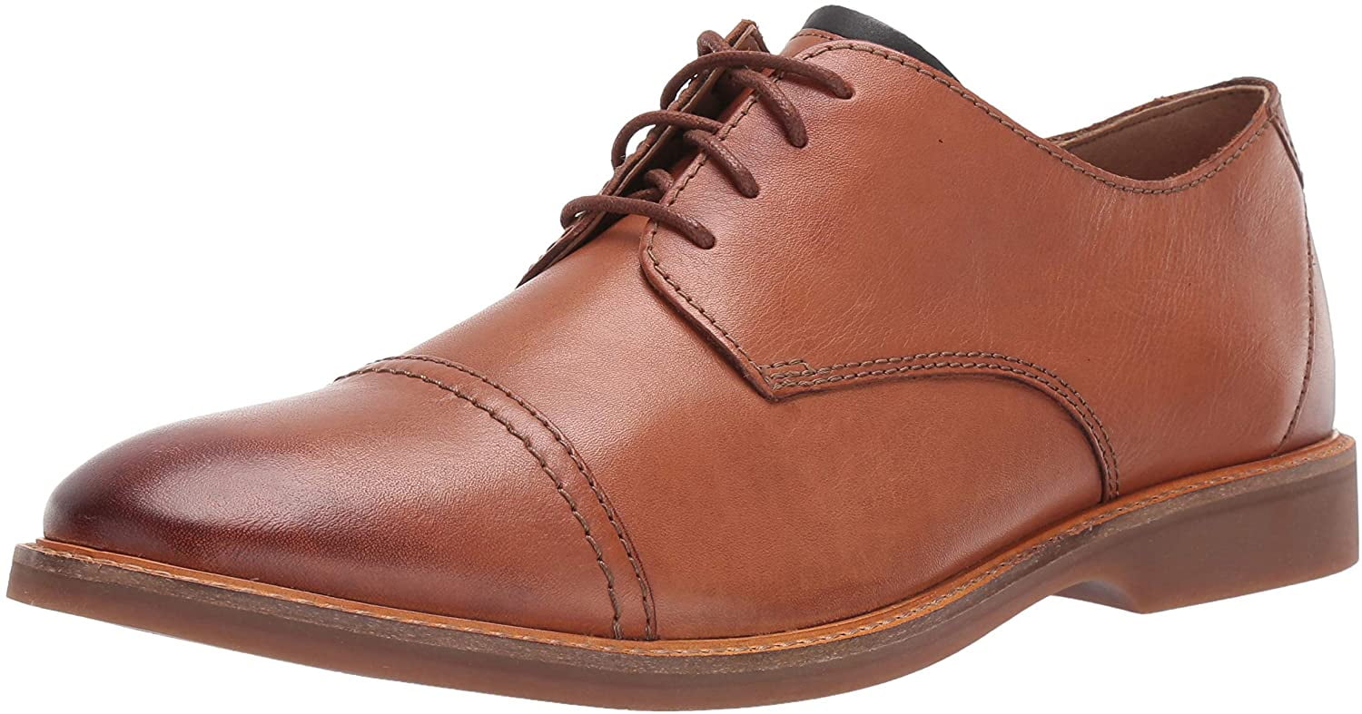 clarks atticus tan