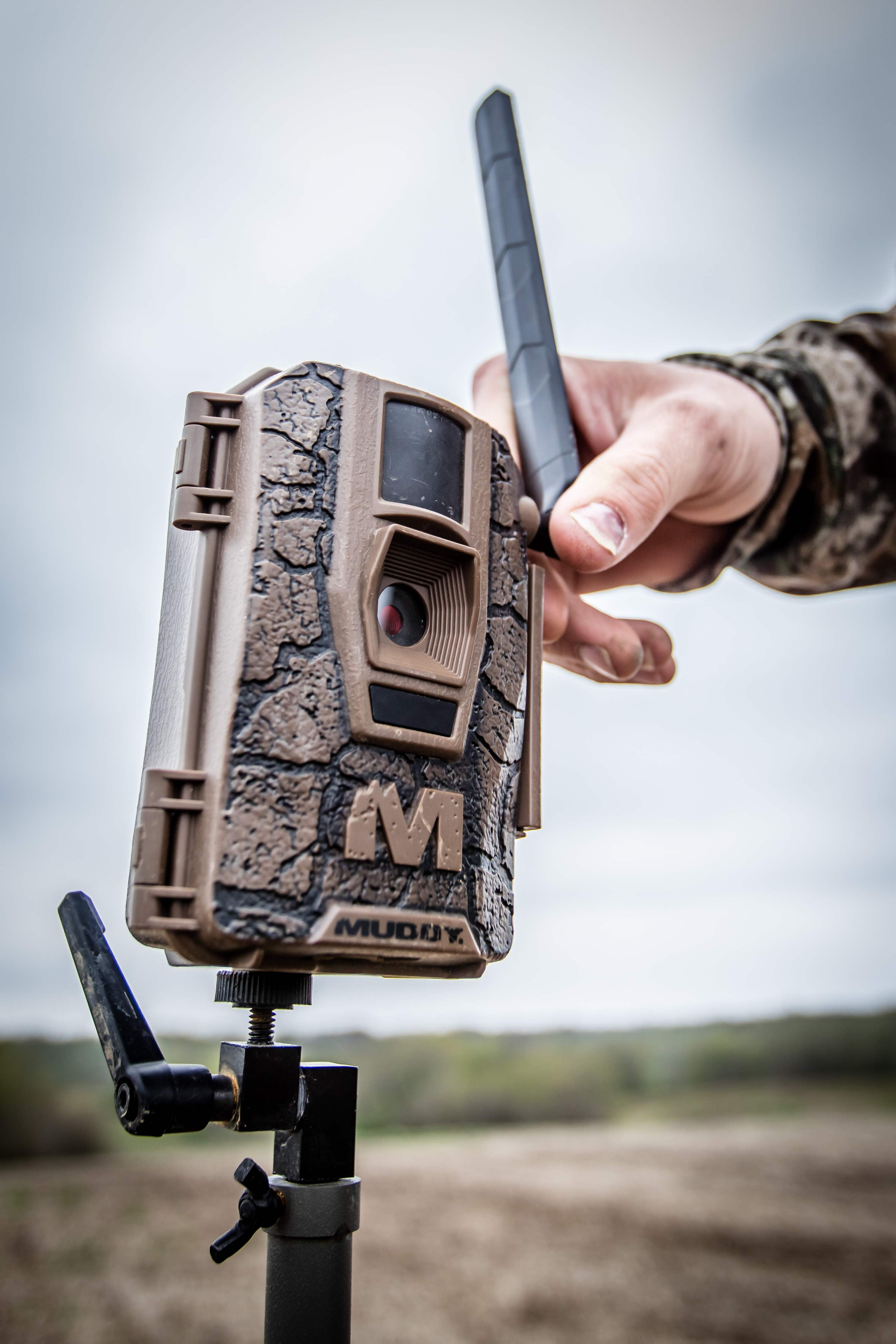 Muddy Mitigator 20MP Cellular Trail Camera