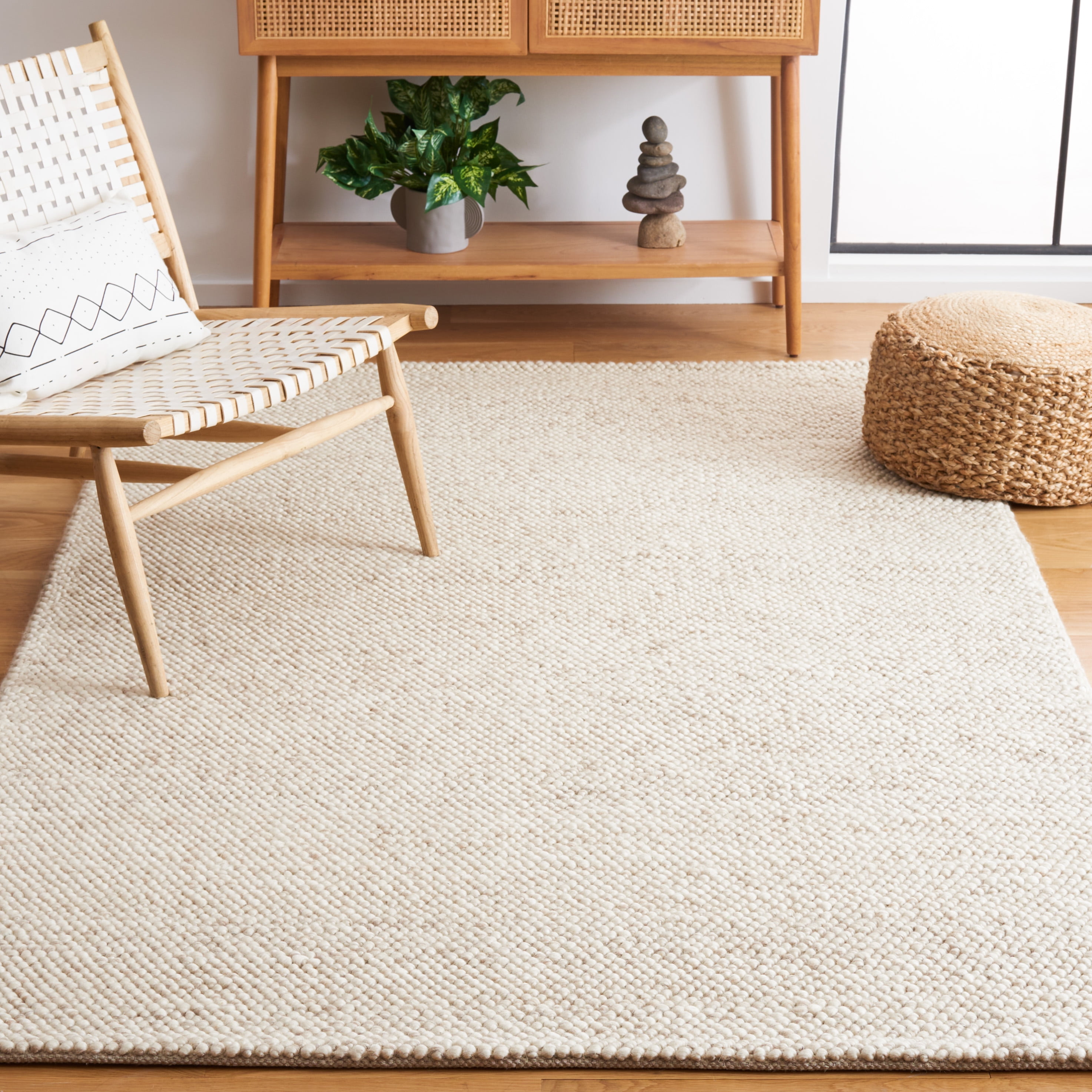 SAFAVIEH Natura Willoughby Distressed Area Rug, Beige/Ivory, 4' x 4' Square