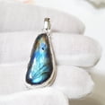 thumbnail image 1 of Elegant Gemstone Blue Flash Labradorite 925 Sterling Silver Pendant, 1 of 1