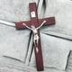 thumbnail image 5 of Figuras de crucifijo Cruz de pie Inspirada en oración religiosa Colgante hecho a mano para Rojo, 5 of 8