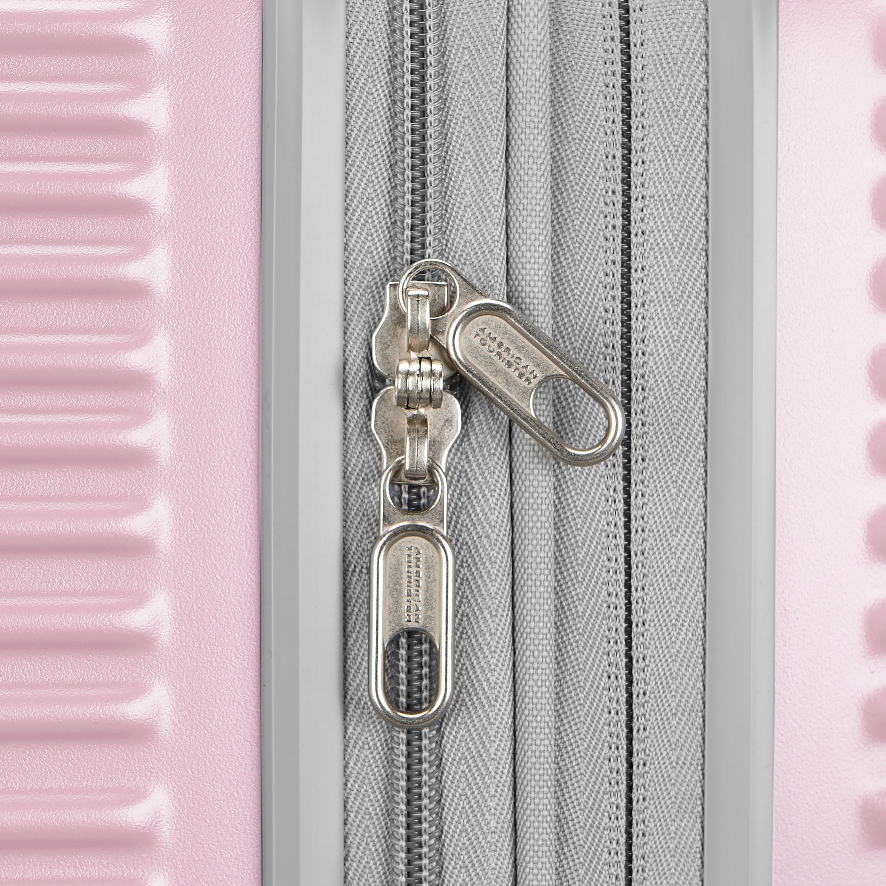 American Tourister Color Waves Large Checked Expandable Luggage Suitcase with Spinner Wheels, Light Pink
