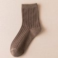 thumbnail image 1 of Calcetines de primavera y otoño para hombre, calcetines de longitud media con rayas verticales de color liso, calcetines japoneses de algodón monocromáticos, calcetines sencillos de moda para hombre, 1 of 4