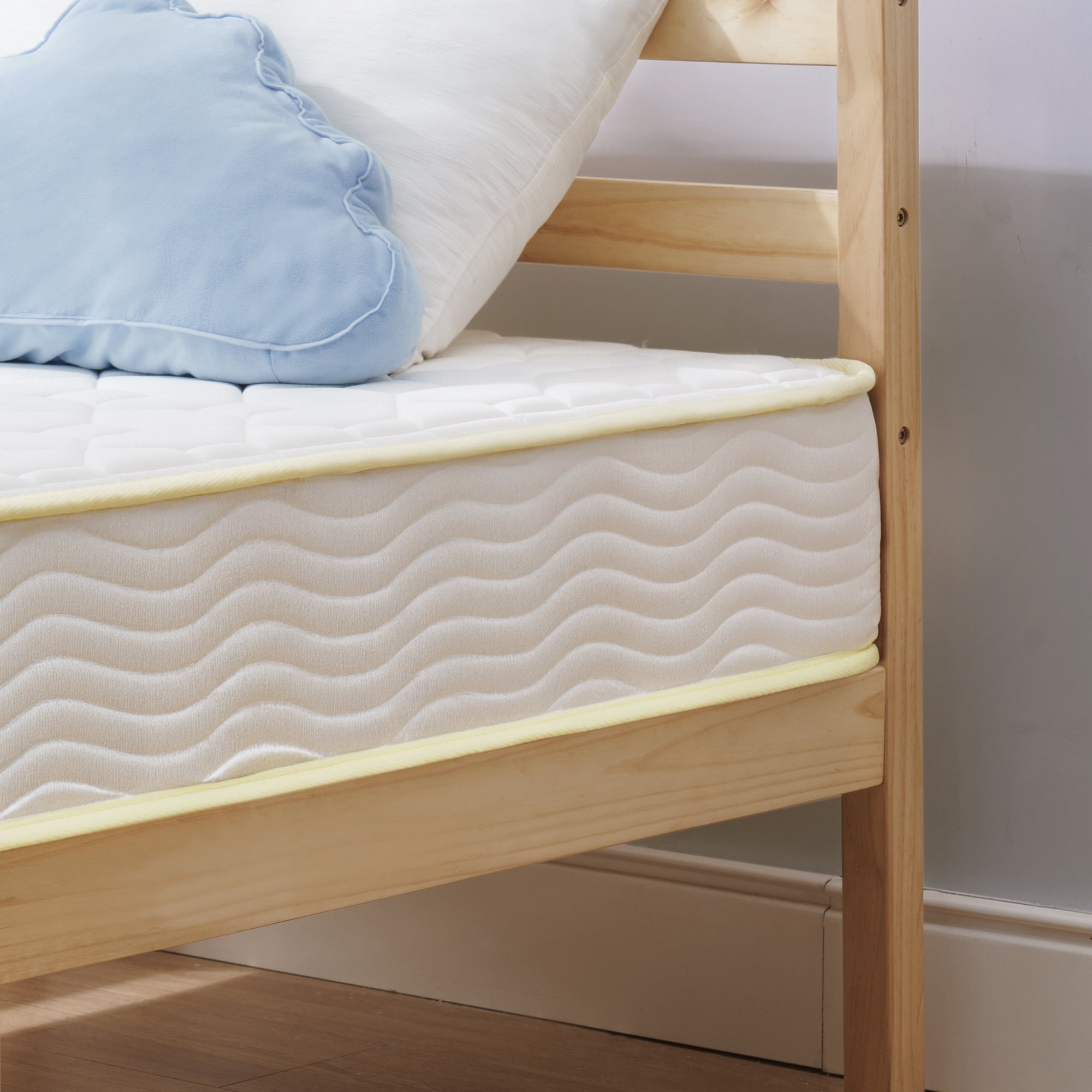 Mainstays 8 in Twin-XL Tight Top Innerspring Mattress with Gel Foam