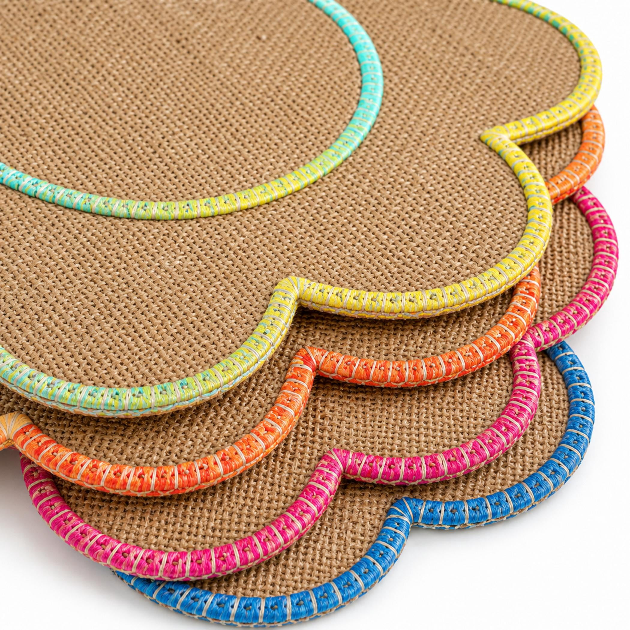 Dainty Home Set of 4 Placemats | Elegant and Durable | 15x15 in Round Woven Non-Slip Washable Place Mats | Tear-Resistant Heat | Resistant Placemats