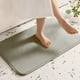 thumbnail image 5 of Alfombra de baño de espuma viscoelástica con rayas gruesas | Alfombra de baño de terciopelo suave y absorbente con reverso antideslizante | Alfombra lavable a máquina para baño, dormitorio y, 5 of 7