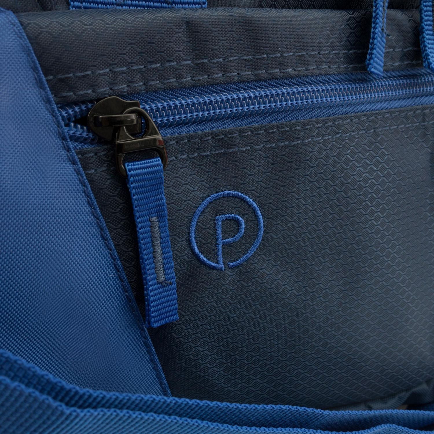 PT 18IN DUFFLE BLUE