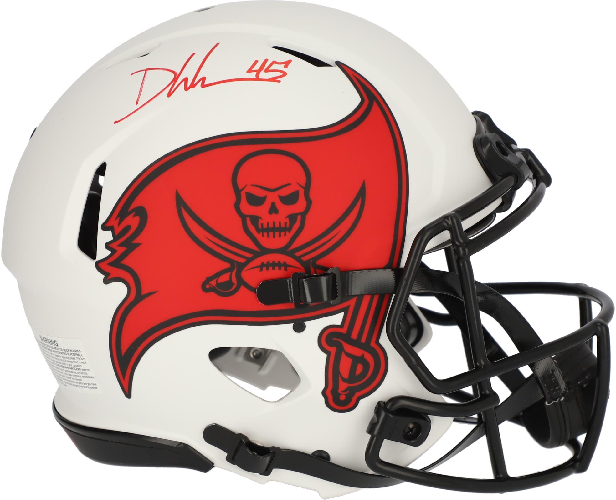 devin white helmet