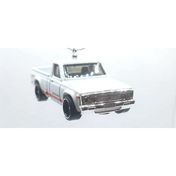 Christmas Ornament for Mazda REPU DTX00 White Red Stripe