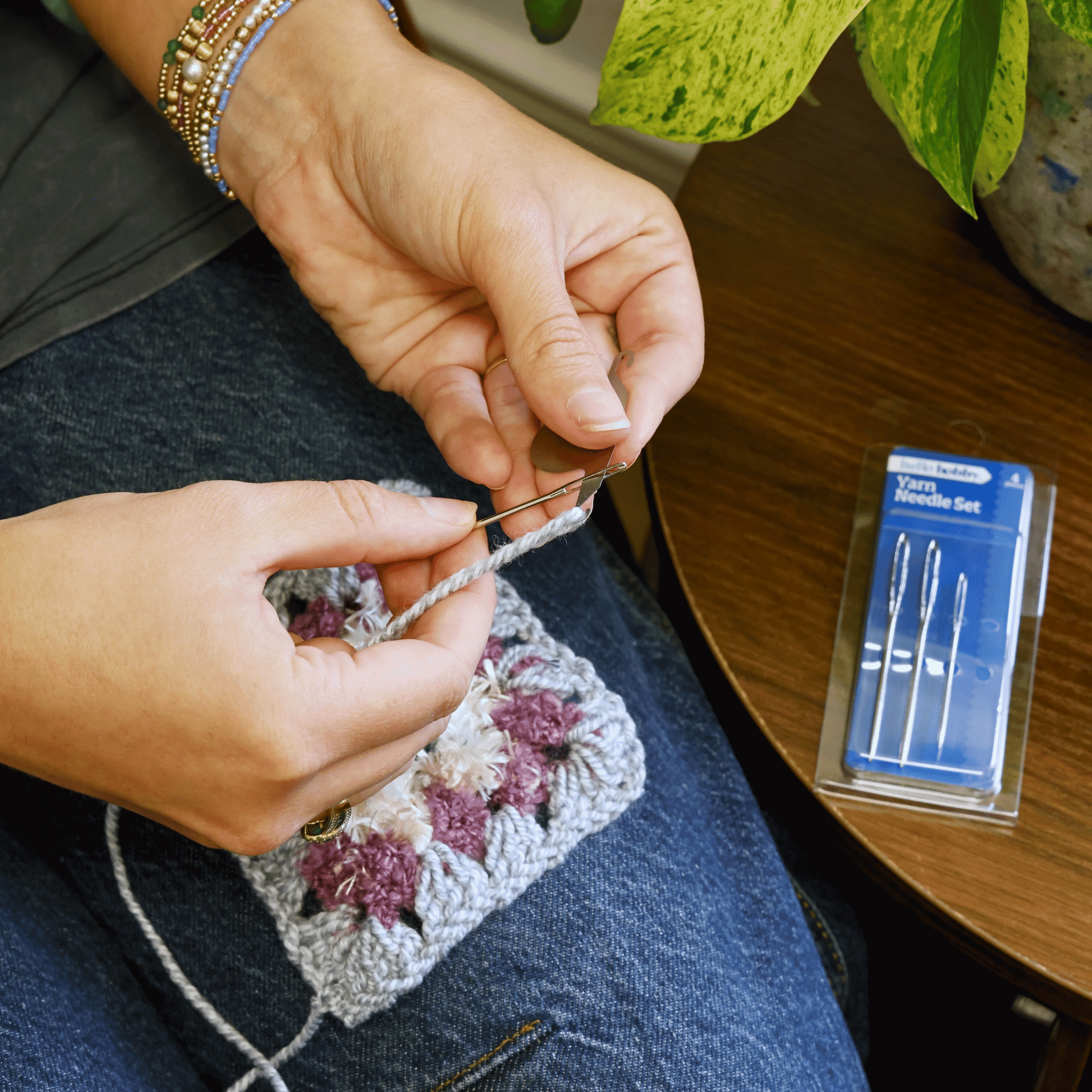 Hello Hobby Yarn Needles, Sizes 13 and 16, 4-Piece Set