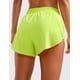 thumbnail image 2 of Shorts CRZ YOGA cintura media 10 cm con abertura y malla neón amarillo XL, 2 of 5