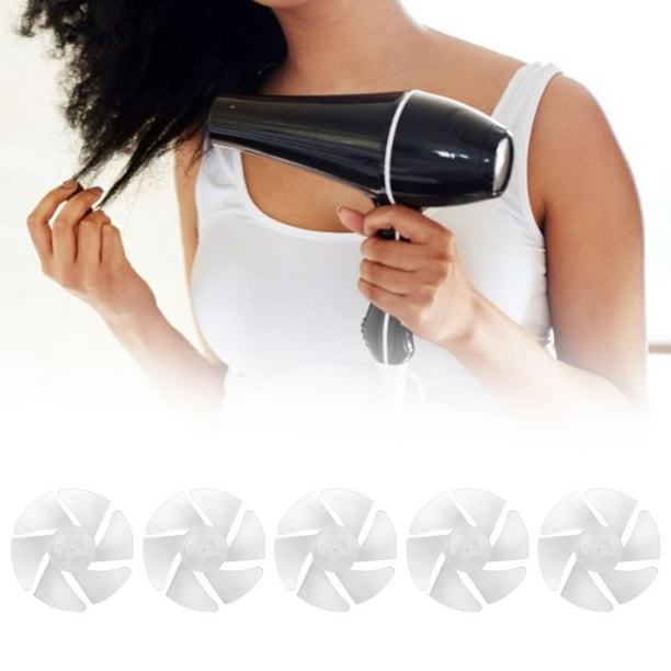 Drying hair with clearance fan