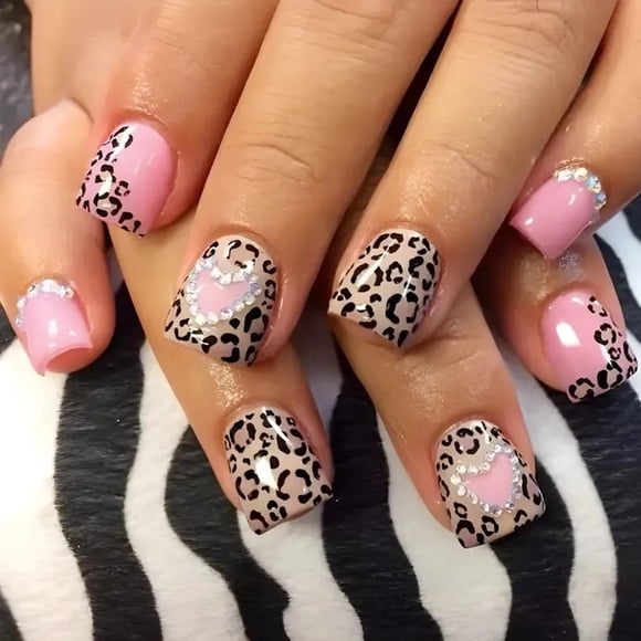 Press on Nails GUAACCB con estampado de leopardo de San Valentín con diamantes de imitación