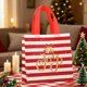 thumbnail image 5 of Bolsa de Regalo Navideña de Tela No Tejida | Estampado Festivo de Papá Noel, Copos de Nieve, Alce y Árbol de Navidad | 20 X 20 X 9 Cm | Roja | Bolsa de Almacenamiento Reutilizable E Impermeable, 5 of 6