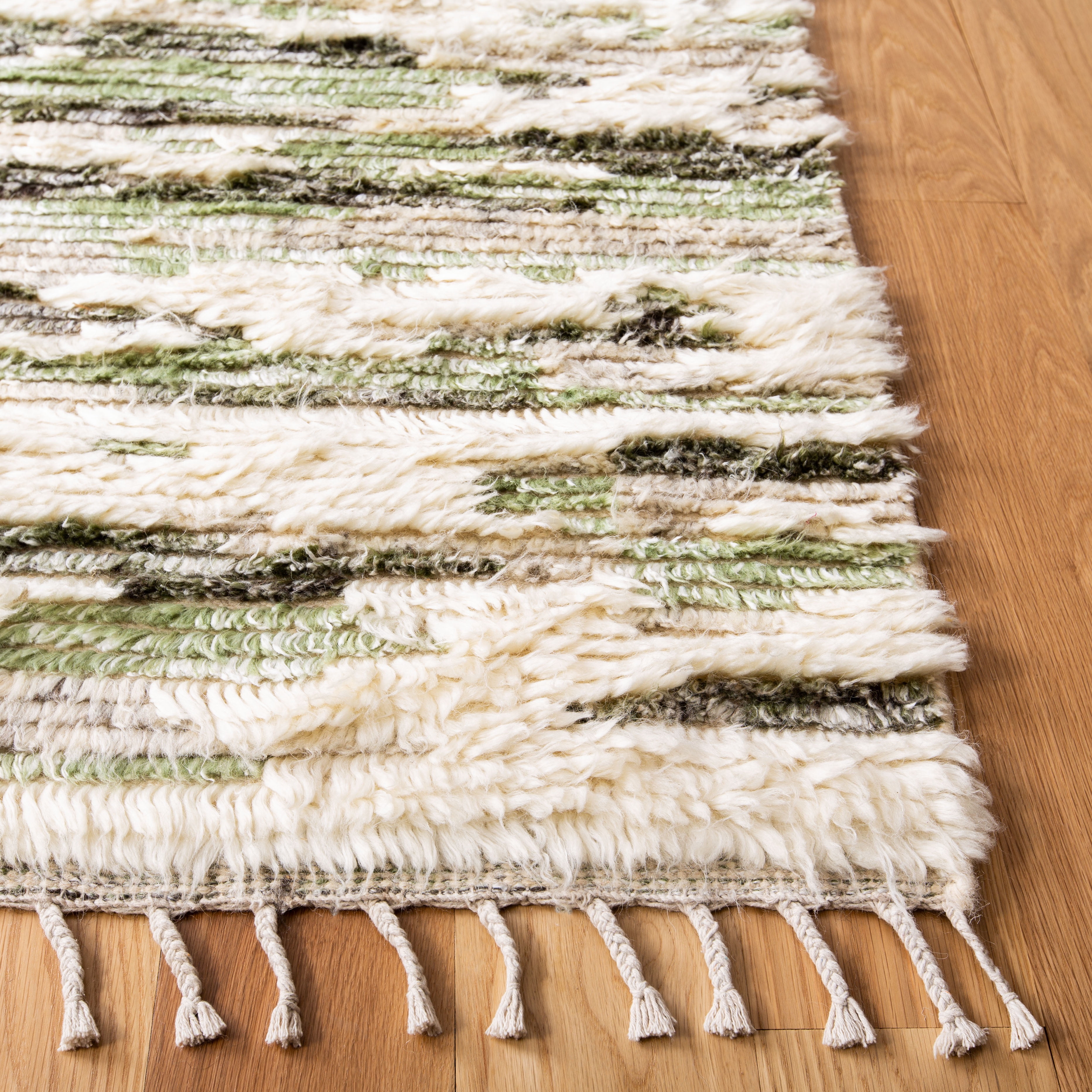 Safavieh Manhattan Ben Abstract Runner Rug, Ivory/Green, 2'3" x 8'