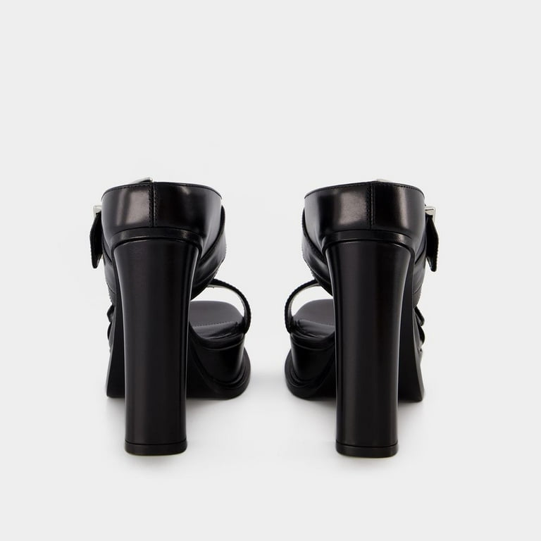 【送料&関税込】Alexander McQueen Leather Sandals With Leath Alexander Mcqueen Leath S.Leath Sandals - Leather - Black