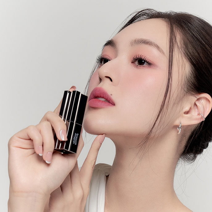 MUZIGAE MANSION Moodwear Blur Semi-Matte Velvet Lipstick