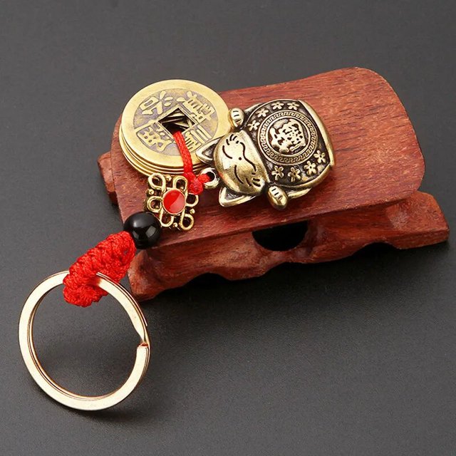LLavero de coche de gato de la suerte de latón puro hecho a mano, llavero de dinero de cinco emperadores, monedas Feng Shui, llaveros de la suerte sólidos