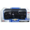 thumbnail image 1 of Motormax 79348BK 2017 Chevrolet Silverado 1500 LT Z71 Crew Cab 1 à 24 Modèle Réduit de Voiture, Noir, 1 of 2