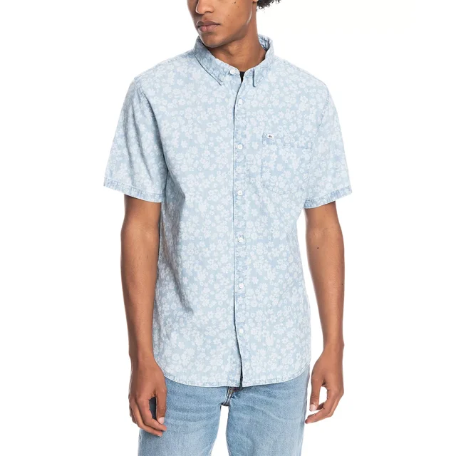 Quiksilver Men’s Axwell Short Sleeve Shirt, Light Blue, Small